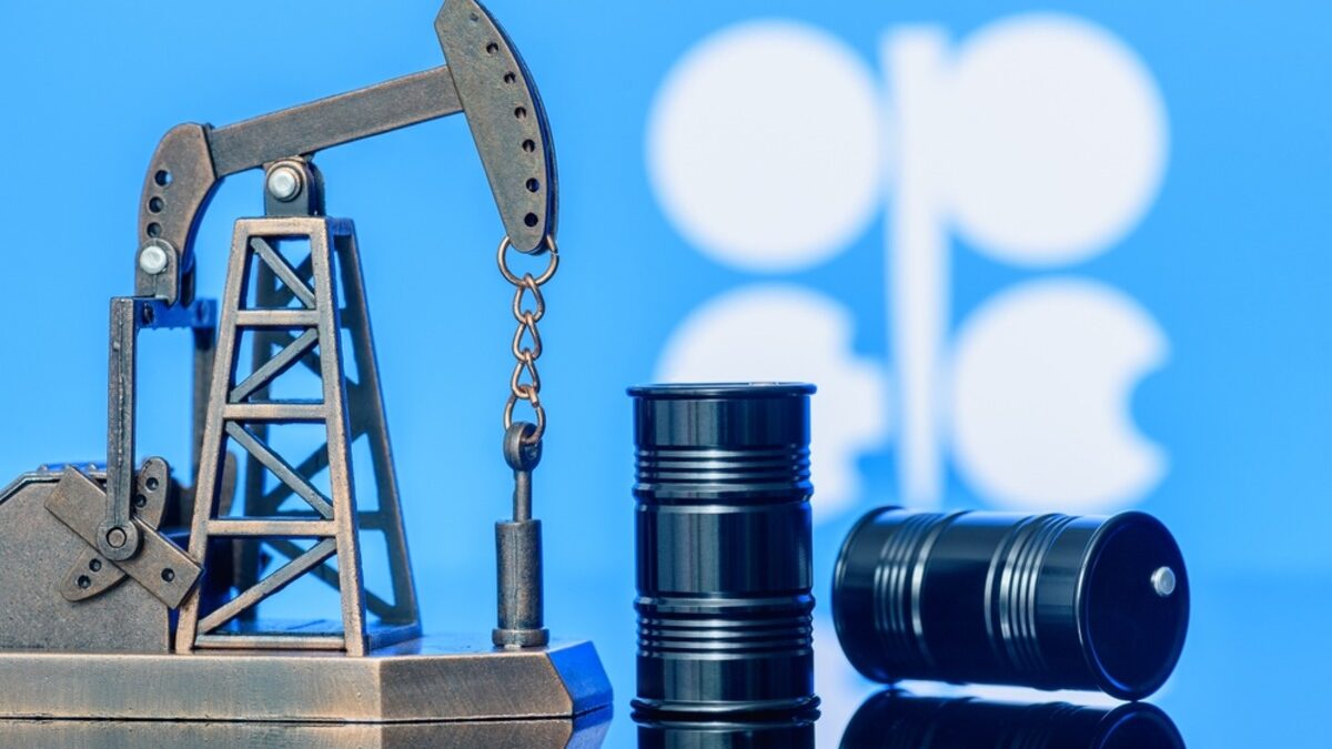 Produksi OPEC+ di Bawah Ekspektasi, Minyak Melonjak